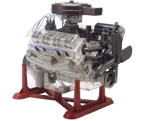 moteur-V8-Revell