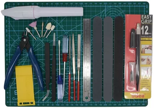 kit-outils-modelisme-Gundam-16PCS