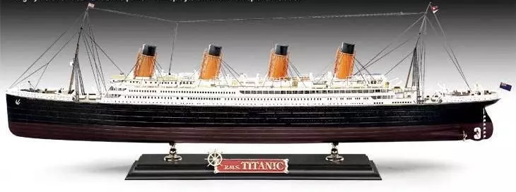 Academy-The-White-Star-Liner-Titanic